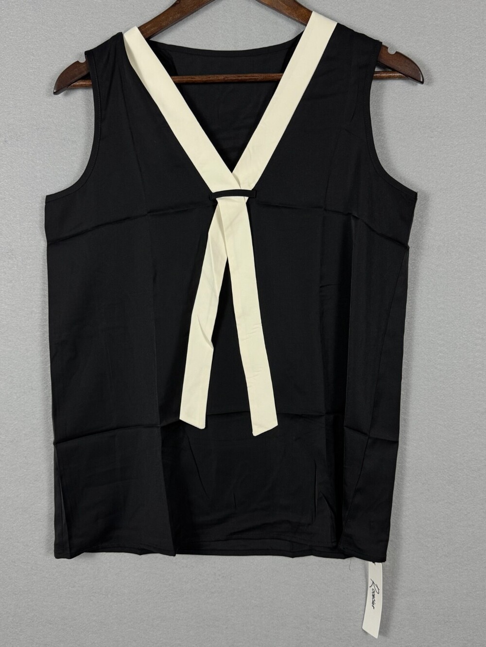Rooscier WomenS Black V Neck Sleeveless Blouse Tie Front NWT